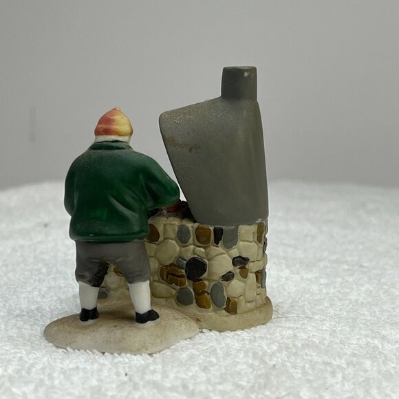Dept 56 Blacksmith - New England Village Loose Figurine from 1987 - Picture 7 of 8